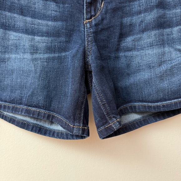 Joe’s Jeans Denim Shorts - Picture 3 of 9